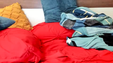 00ingrid00 online show from 12-17-24, 05:51