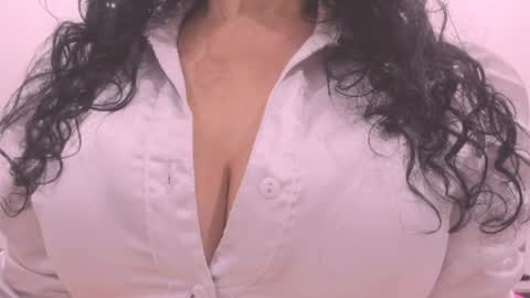 Snapshot of 00valeriasexxx chatting on 07-10-26, 02:05 Valeria online show from 07-10-26, 02:05