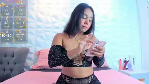 sophie online show from 02-20-25, 04:39