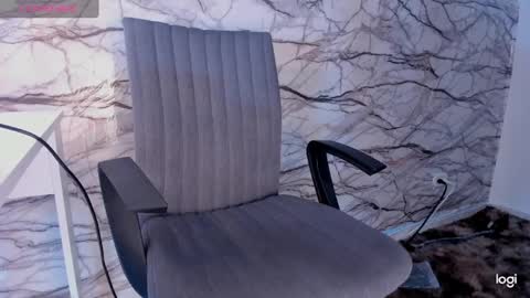 naty online show from 02-17-25, 06:04