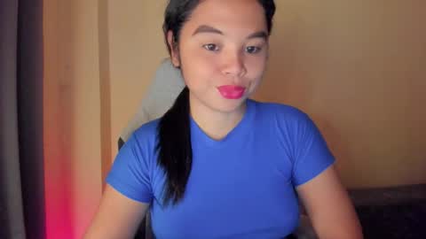 Snapshot of 0wwlo0k chatting on 10-16-25, 05:30 0wwlo0k online show from 10-16-25, 05:30