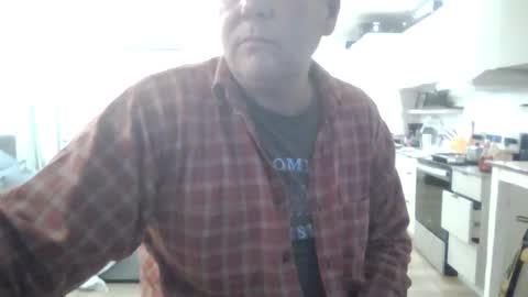 Snapshot of 1029mn chatting on 11-11-25, 03:17 Takin Profits online show from 11-11-25, 03:17