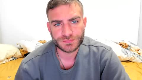 Snapshot of 10in_deluxe chatting on 01-16-25, 07:49 10in_deluxe online show from 01-16-25, 07:49