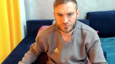 Snapshot of 10in_deluxe chatting on 02-27-25, 07:01 10in_deluxe online show from 02-27-25, 07:01