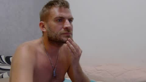 Snapshot of 10in_deluxe chatting on 09-10-25, 04:51 10in_deluxe online show from 09-10-25, 04:51