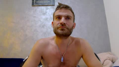 Snapshot of 10in_deluxe chatting on 09-18-25, 06:37 10in_deluxe online show from 09-18-25, 06:37