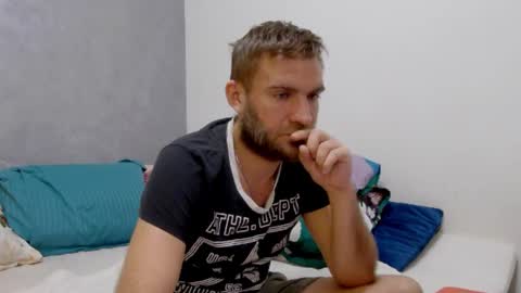 Snapshot of 10in_deluxe chatting on 09-29-25, 05:34 10in_deluxe online show from 09-29-25, 05:34