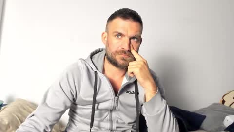 10in_deluxe online show from 04-21-26, 02:37