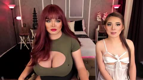 Snapshot of 10incheskinkynastytrans chatting on 02-11-25, 01:41 Sasha Banks online show from 02-11-25, 01:41