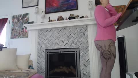 Snapshot of 11willowandjohn11 chatting on 01-27-25, 09:11 Aurora Willows online show from 01-27-25, 09:11
