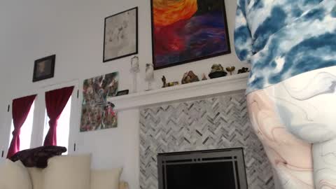Snapshot of 11willowandjohn11 chatting on 01-29-25, 07:32 Aurora Willows online show from 01-29-25, 07:32