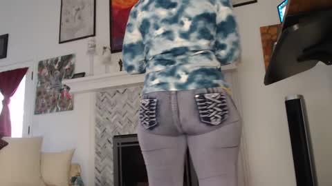 Snapshot of 11willowandjohn11 chatting on 01-31-25, 03:22 Aurora Willows online show from 01-31-25, 03:22