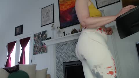 Snapshot of 11willowandjohn11 chatting on 02-06-25, 08:56 Aurora Willows online show from 02-06-25, 08:56