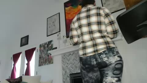Snapshot of 11willowandjohn11 chatting on 02-08-25, 03:31 Aurora Willows online show from 02-08-25, 03:31