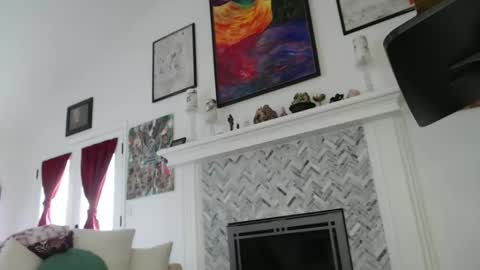 Snapshot of 11willowandjohn11 chatting on 02-12-25, 08:40 Aurora Willows online show from 02-12-25, 08:40