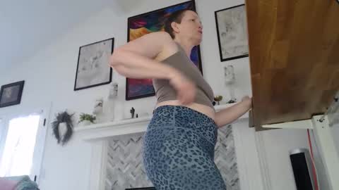 Aurora Willows online show from 12-13-25, 07:53