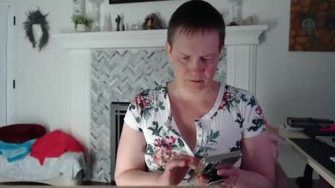 Aurora Willows online show from 04-17-26, 01:41