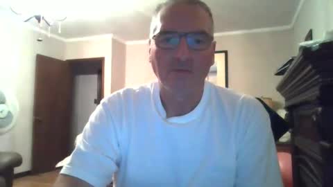 Snapshot of 123456ant chatting on 01-20-25, 02:11 123456ant online show from 01-20-25, 02:11