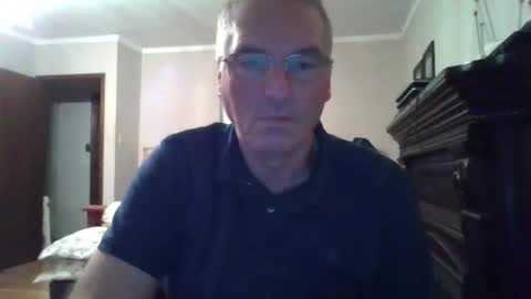 Snapshot of 123456ant chatting on 11-23-25, 09:36 123456ant online show from 11-23-25, 09:36