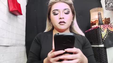 sexy kia online show from 11-27-25, 02:02