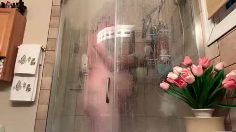 Snapshot of 12sil chatting on 02-26-26, 01:54 12sil online show from 02-26-26, 01:54