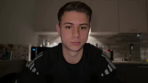 Snapshot of 168gio chatting on 10-27-25, 04:22 Lance online show from 10-27-25, 04:22