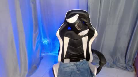 Snapshot of 18_nicole chatting on 12-06-24, 06:28 barbie online show from 12-06-24, 06:28