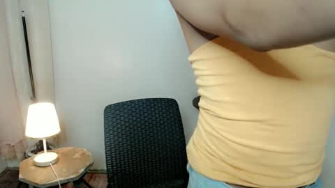 Snapshot of 18_nicole chatting on 11-23-25, 04:18 barbie online show from 11-23-25, 04:18