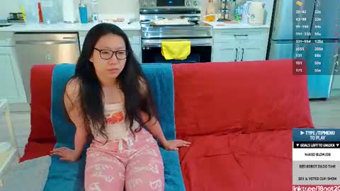 Tong  Ralph online show from 07-15-26, 02:28