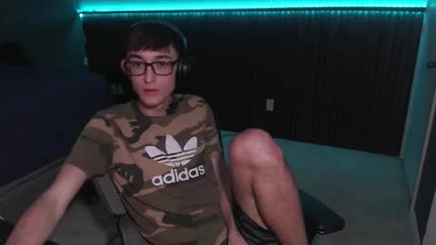 19yrboyhot online show from 10-21-25, 12:33