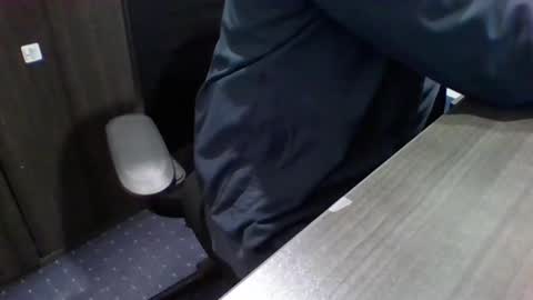 Snapshot of 1900pley chatting on 02-26-25, 03:30 1900pley online show from 02-26-25, 03:30