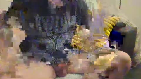 Snapshot of 1989jeff chatting on 03-12-25, 03:02 jeff online show from 03-12-25, 03:02