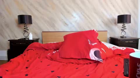 Snapshot of 19carla chatting on 02-16-25, 08:43 Carl the good girl online show from 02-16-25, 08:43