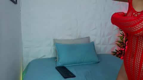 anya online show from 11-16-25, 07:41