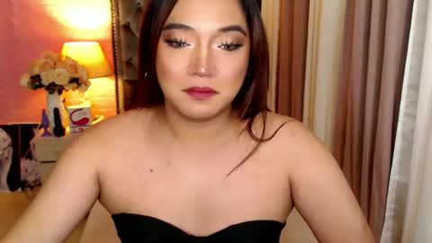 Snapshot of 1bestlover chatting on 01-05-25, 09:47 Ekang online show from 01-05-25, 09:47