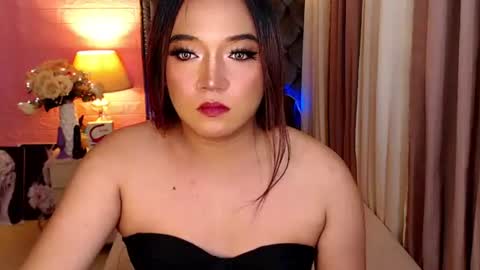 Snapshot of 1bestlover chatting on 02-06-25, 06:02 Ekang online show from 02-06-25, 06:02