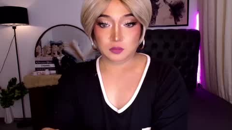 Ekang online show from 07-22-26, 06:43