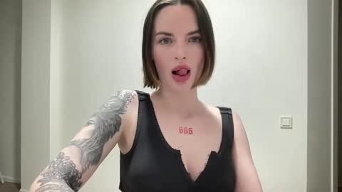 DOVE online show from 10-27-25, 09:19