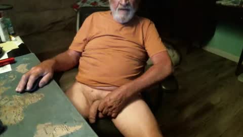 1handyanddee online show from 04-06-26, 01:36