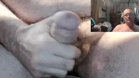 Snapshot of 1isallineed chatting on 12-01-25, 01:21 Pussy Slayer online show from 12-01-25, 01:21