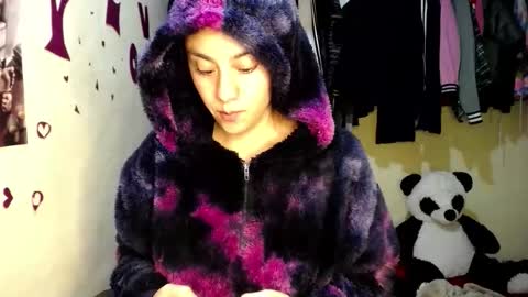 1kandylove online show from 10-20-25, 02:23