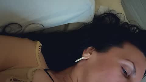 Snapshot of 1lovely1 chatting on 01-11-26, 11:54 Onna online show from 01-11-26, 11:54