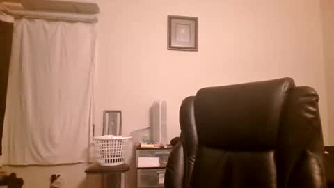 Snapshot of 1luv2cum chatting on 06-04-26, 06:41 sabotagegoat online show from 06-04-26, 06:41