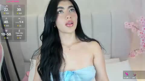 Snapshot of 1m_emily chatting on 07-08-26, 11:20 . online show from 07-08-26, 11:20