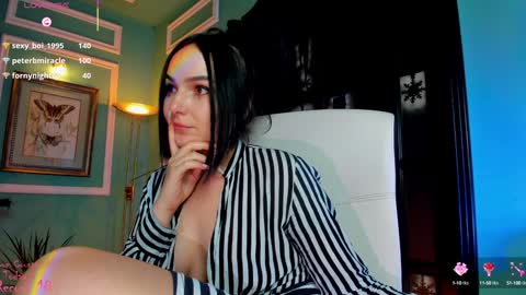 Snapshot of 1munique chatting on 02-01-25, 10:23 Moona online show from 02-01-25, 10:23