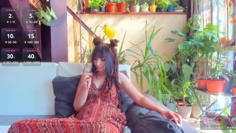 Snapshot of 1munique chatting on 09-10-25, 11:43 Moona online show from 09-10-25, 11:43