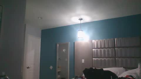 Snapshot of 1nastya8 chatting on 12-04-24, 05:55 TheShyOne18 online show from 12-04-24, 05:55