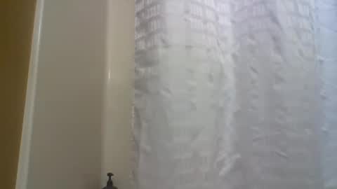 Snapshot of 1nastya8 chatting on 09-23-25, 12:35 TheShyOne18 online show from 09-23-25, 12:35