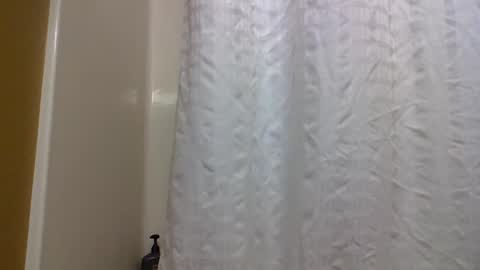 Snapshot of 1nastya8 chatting on 01-11-26, 12:04 TheShyOne18 online show from 01-11-26, 12:04