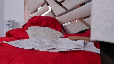 Snapshot of 1naughty_milf chatting on 02-09-25, 01:03 Luisa online show from 02-09-25, 01:03